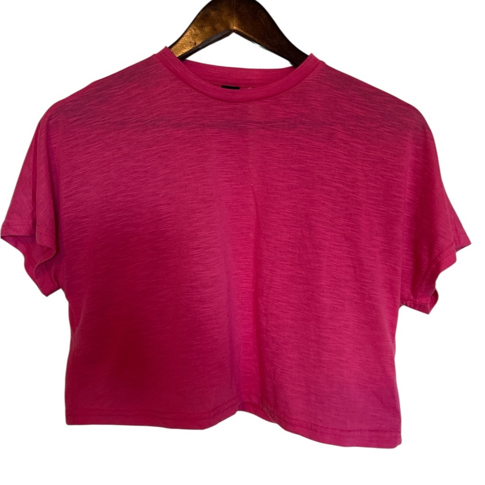 SHEIN Pink Cropped Short Sleeve T-Shirt